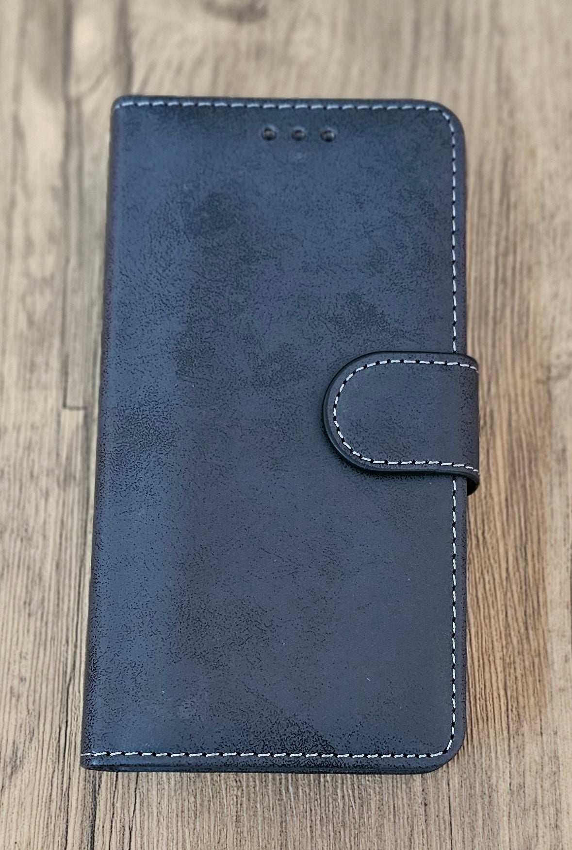 Snap Back by Phone Club: 2-Piece Magnetic Premium Phone Protection Wallet