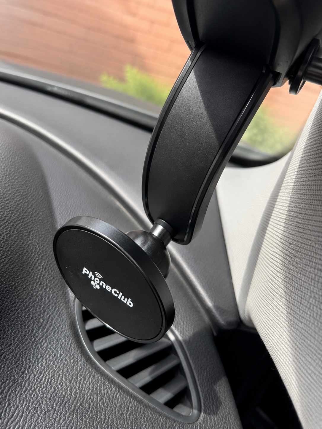 Phone Club 15W Fast Wireless Charger Car Phone Holder