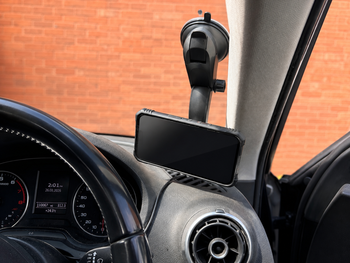 Phone Club 15W Fast Wireless Charger Car Phone Holder